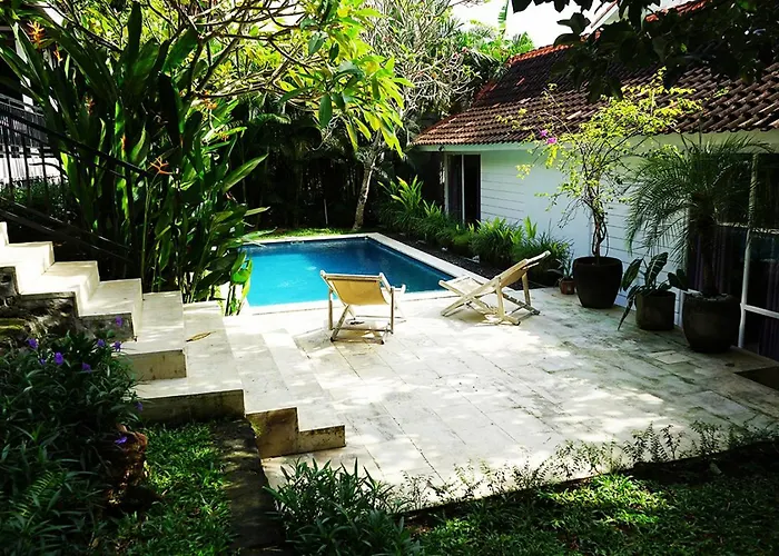 3 Bedroom With Private Pool In Berawa Villa