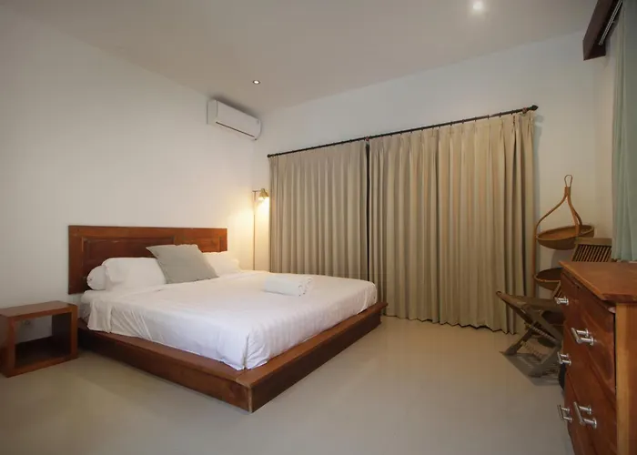 3 Bedroom With Private Pool In Berawa * Canggu