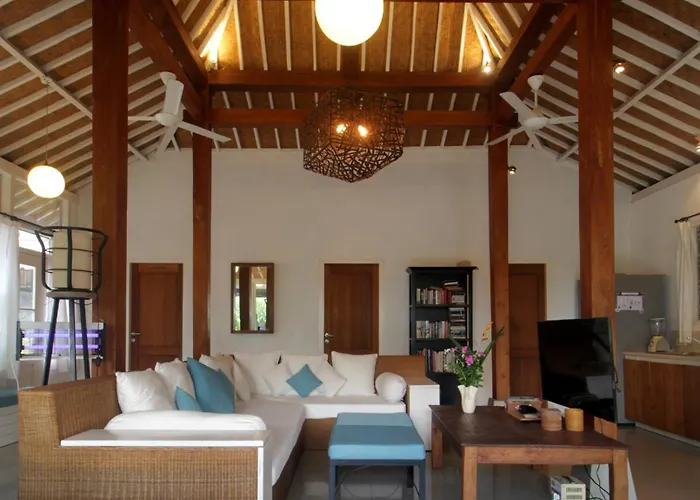 3 Bedroom With Private Pool In Berawa * Canggu